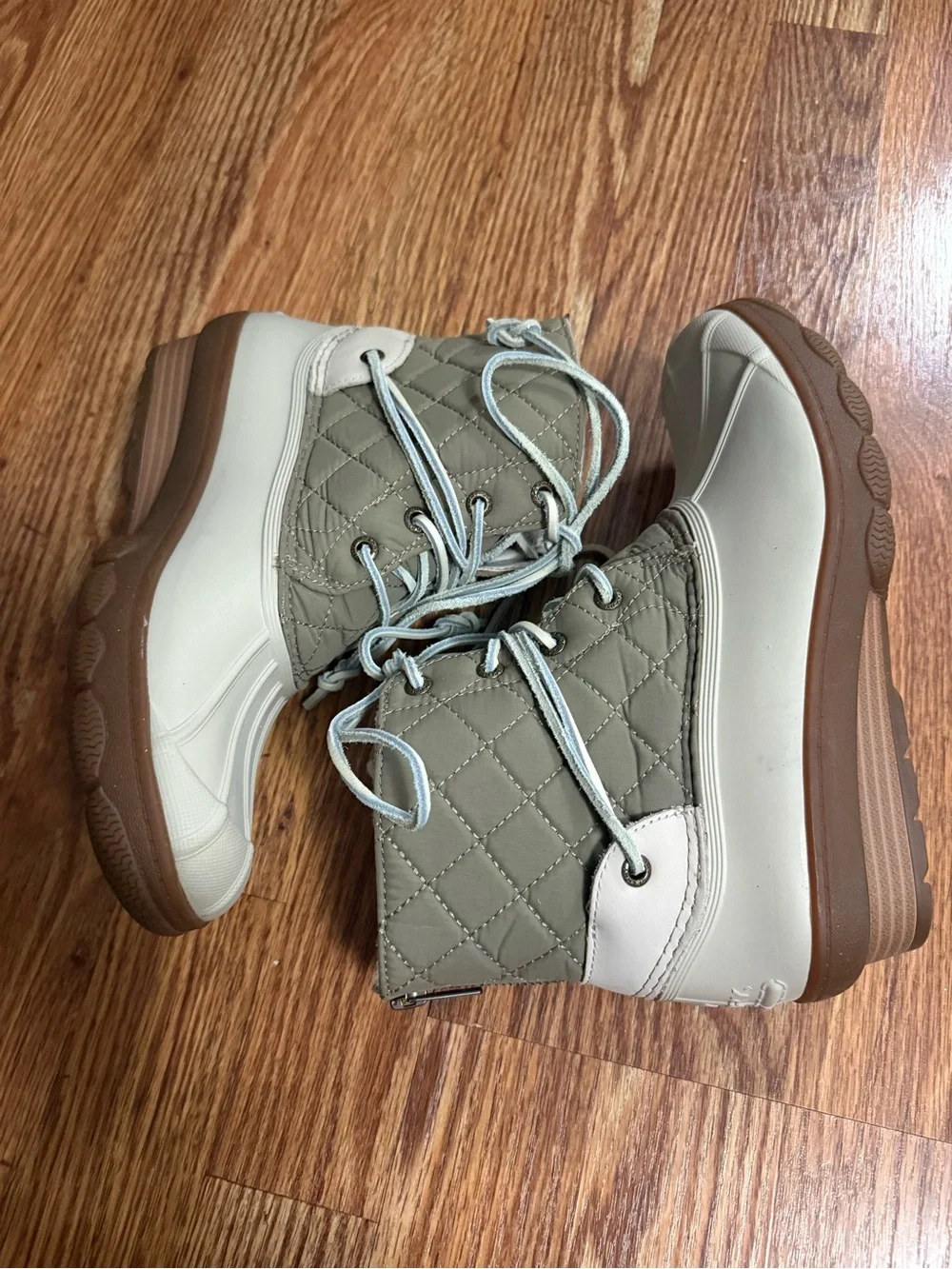 Sperry Saltwater Waterproof Quilted Duck Boot Size 7